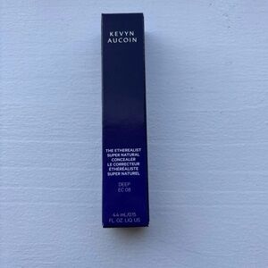 Kevyn Aucoin Etherealist Concealer in Deep Blue Packaging
